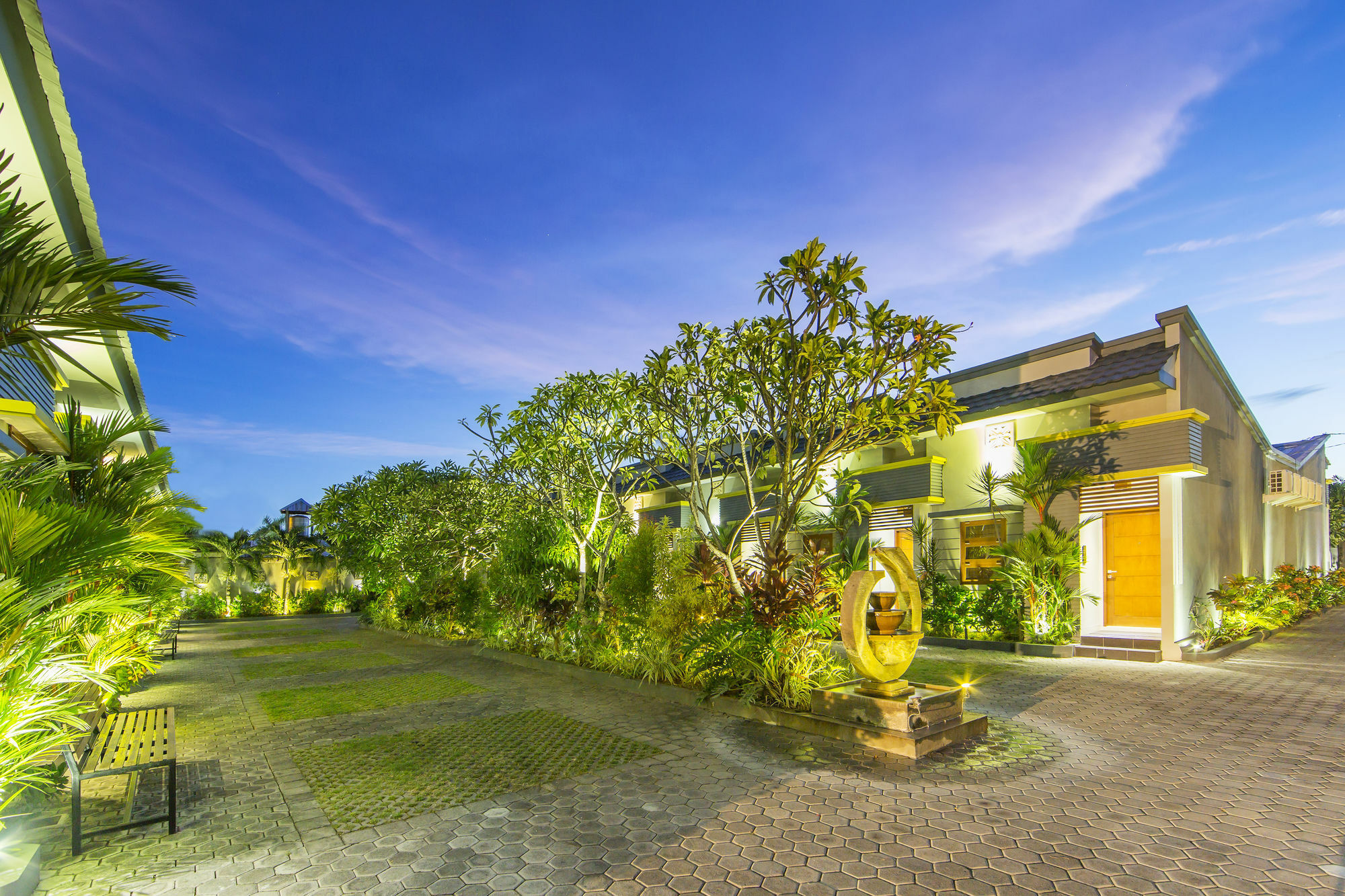 The Banyumas Villa Denpasar Exterior foto
